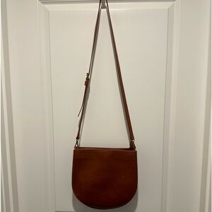Madewell brown leather crossbody with zip closure